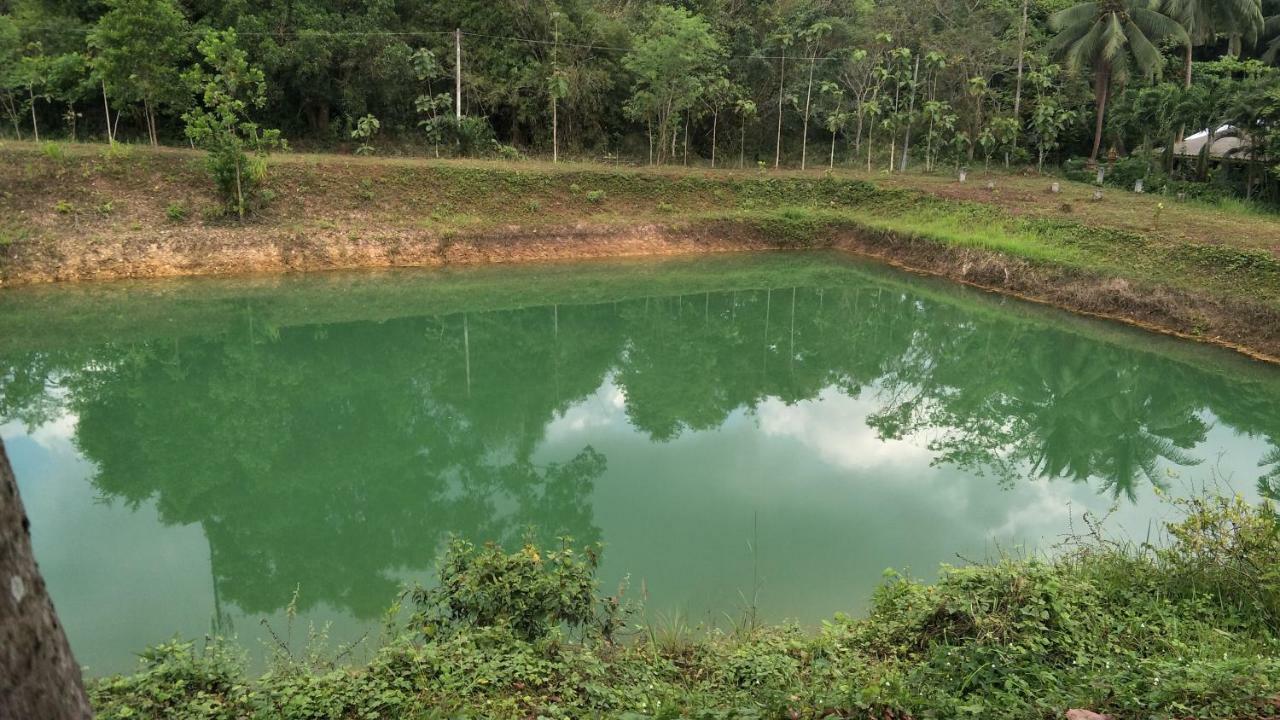 Tong Chang Resort Csumphon Kültér fotó